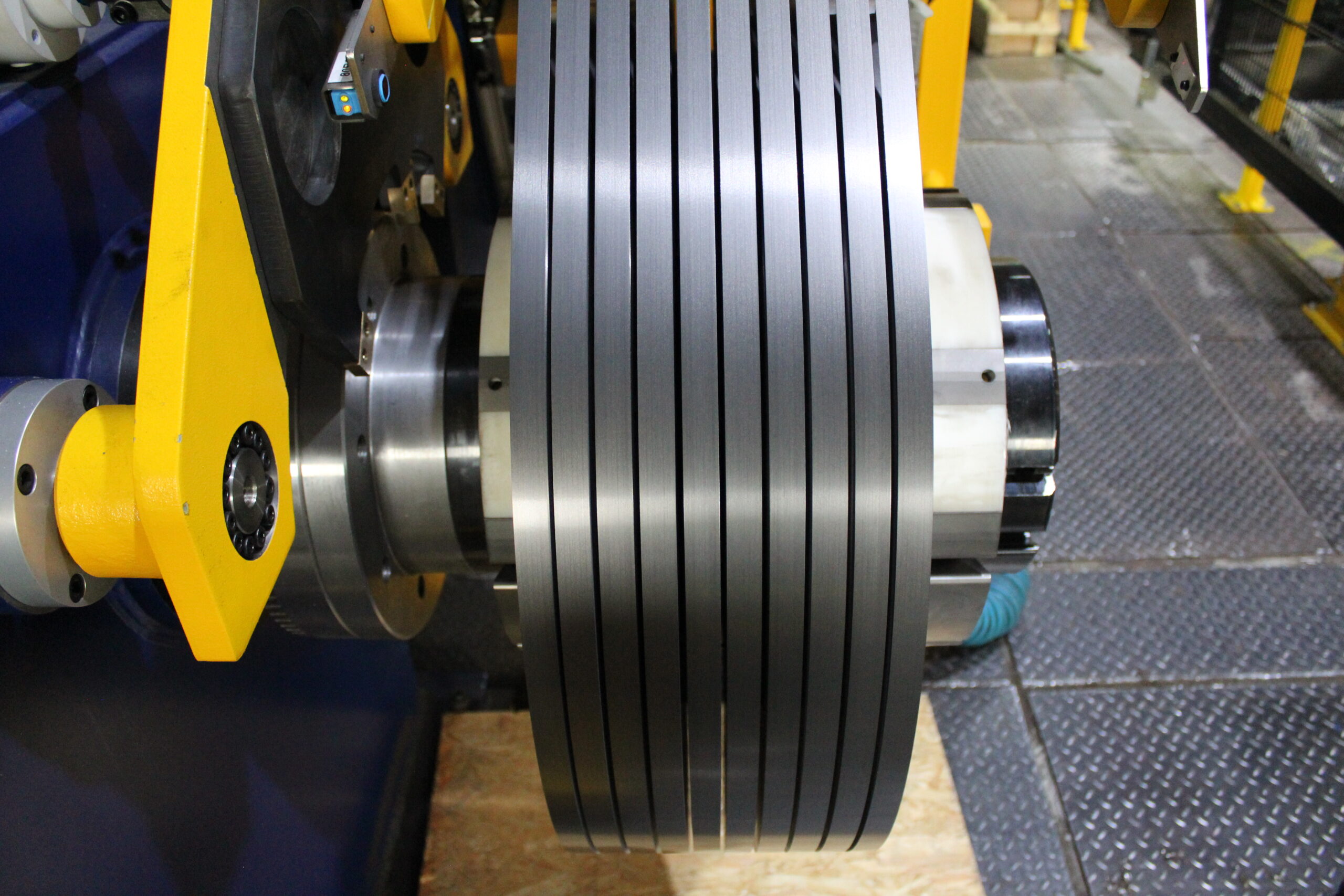 Линия резки узкой ленты